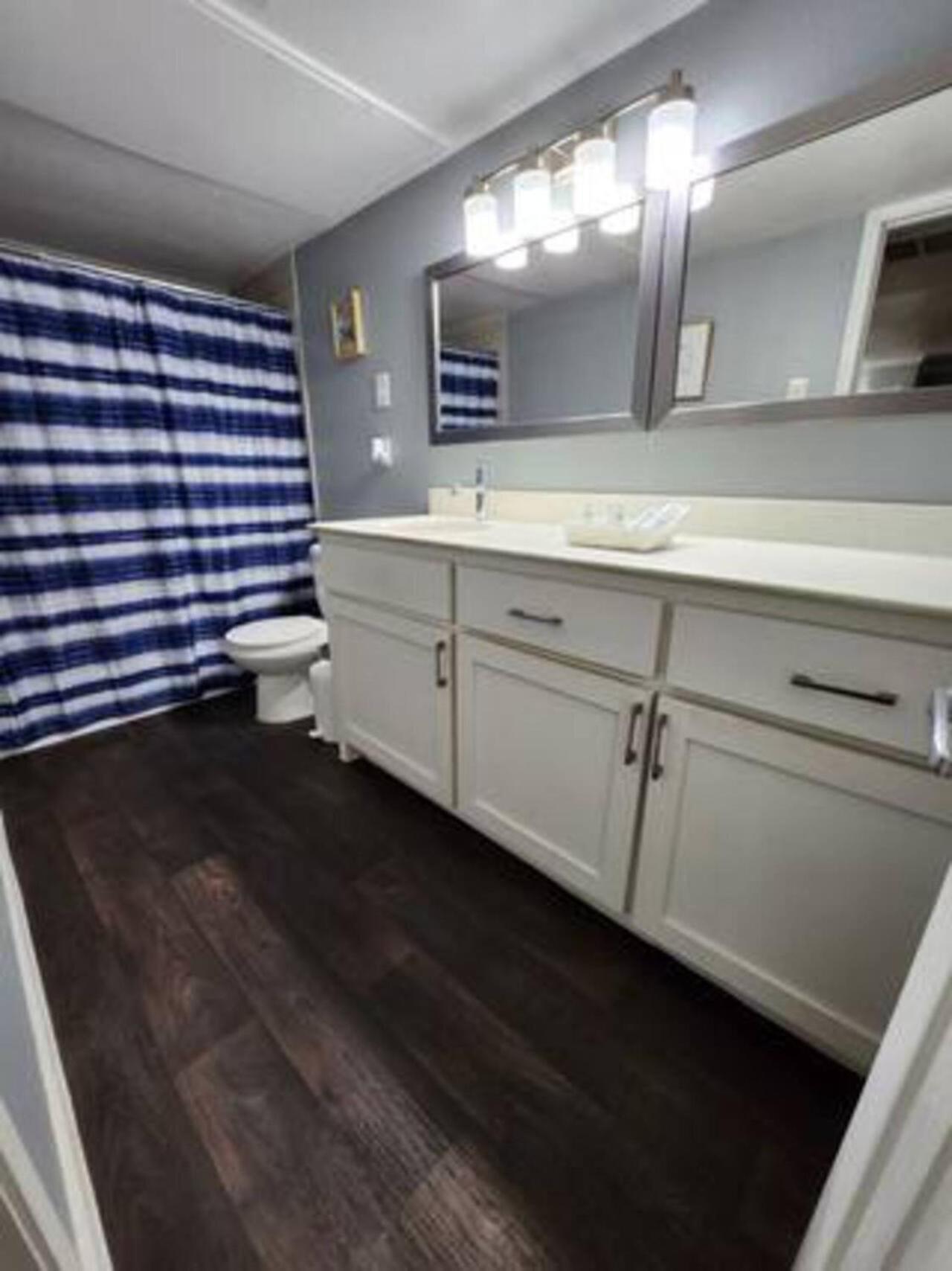 Blue Shark *B501* @ Medical Center 1Br Modern King Apartment With Private Patio Houston Exterior photo
