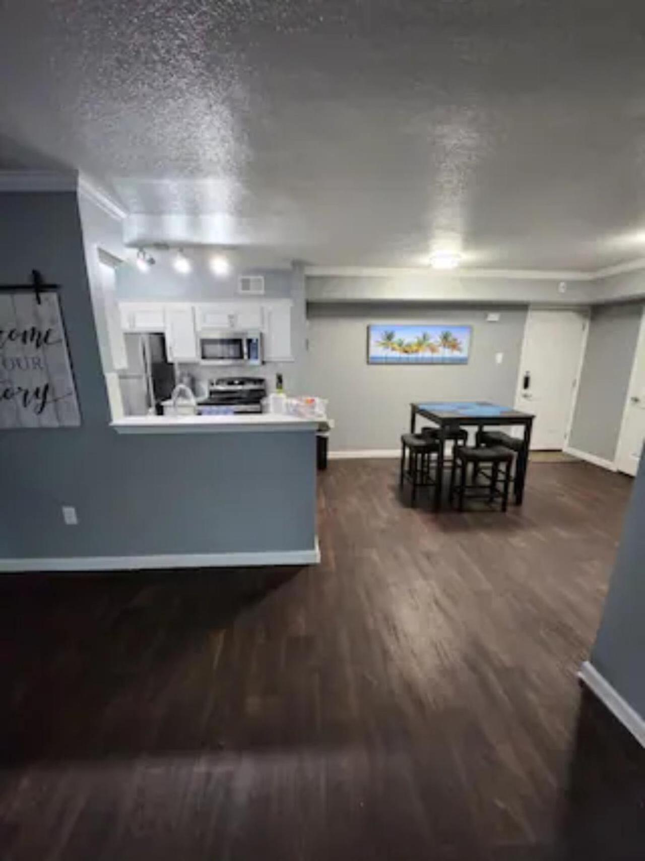 Blue Shark *B501* @ Medical Center 1Br Modern King Apartment With Private Patio Houston Exterior photo