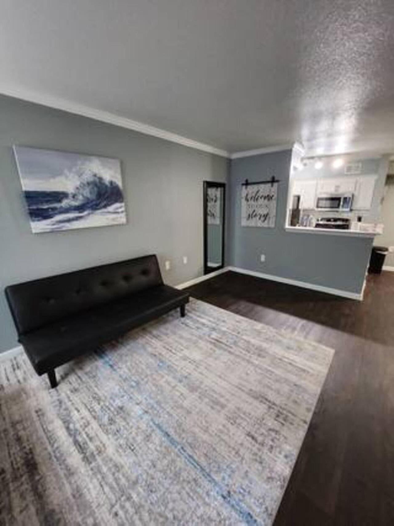 Blue Shark *B501* @ Medical Center 1Br Modern King Apartment With Private Patio Houston Exterior photo