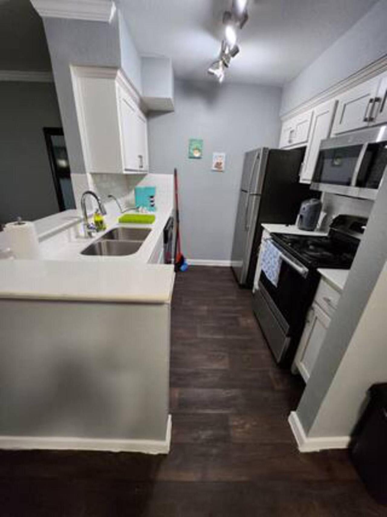 Blue Shark *B501* @ Medical Center 1Br Modern King Apartment With Private Patio Houston Exterior photo
